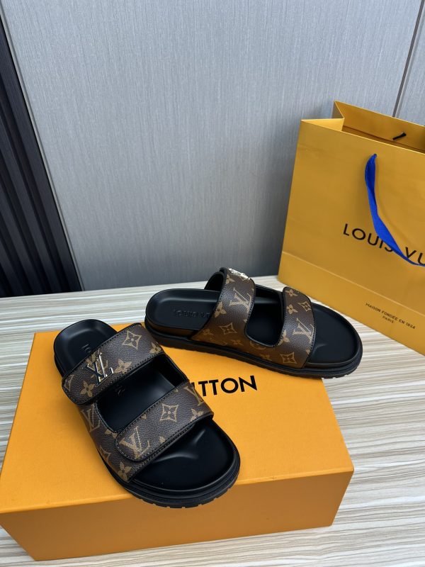 Louis Vuitton LV Men’s Slippers D - Image 9