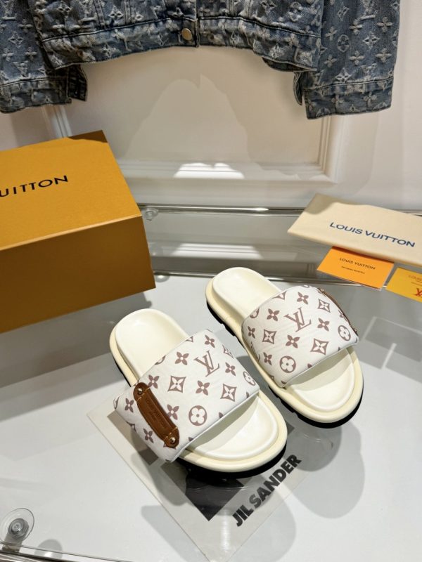 Louis Vuitton LV Couple Slippers