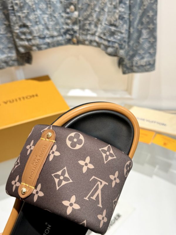 Louis Vuitton LV Couple Slippers B - Image 7